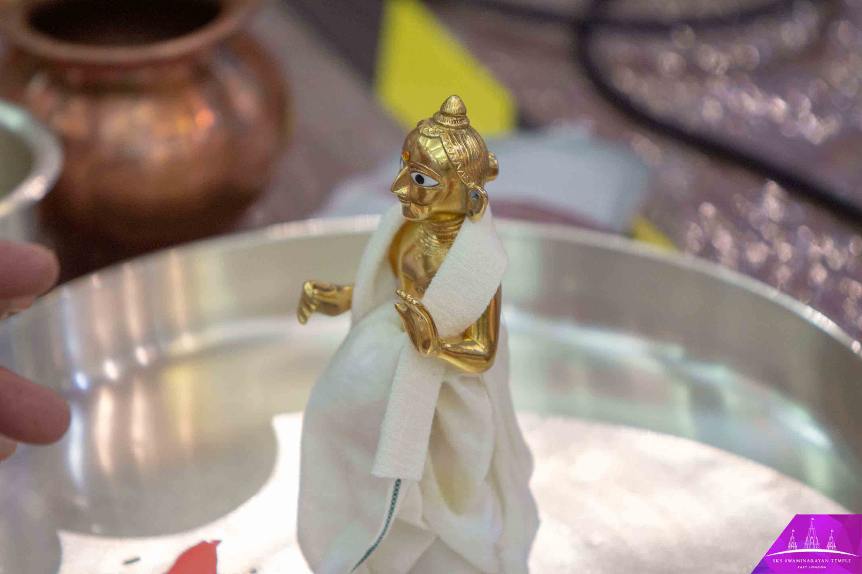 ©1987-2017 SKS Swaminarayan Temple East London